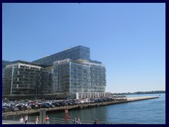 Harbourfront 043 - Pier 27